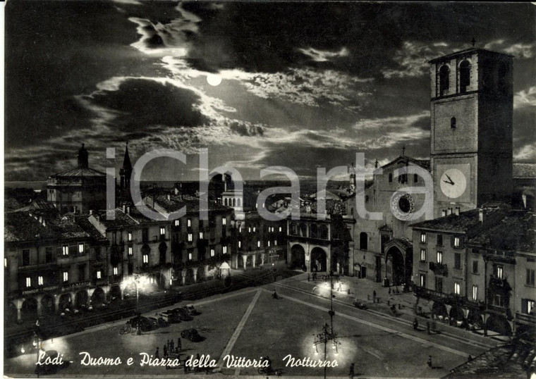 1950 ca LODI Veduta notturna Duomo e Piazza della VITTORIA *Cartolina FG NV