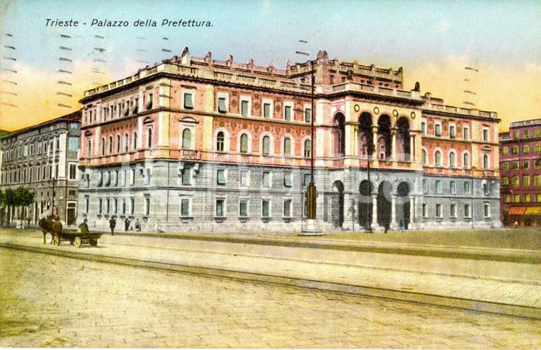 1929 TRIESTE Veduta Palazzo della Pefettura *Cartolina postale ANIMATA FP VG