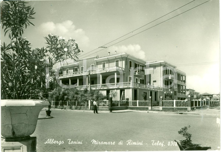 1954 MIRAMARE DI RIMINI (RN) L'albergo TONINI Cartolina ANIMATA FG VG