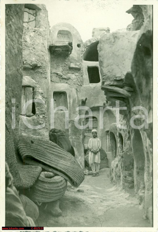 1938 NALUT LIBIA L'interno del Castello berbero ANIMATA
