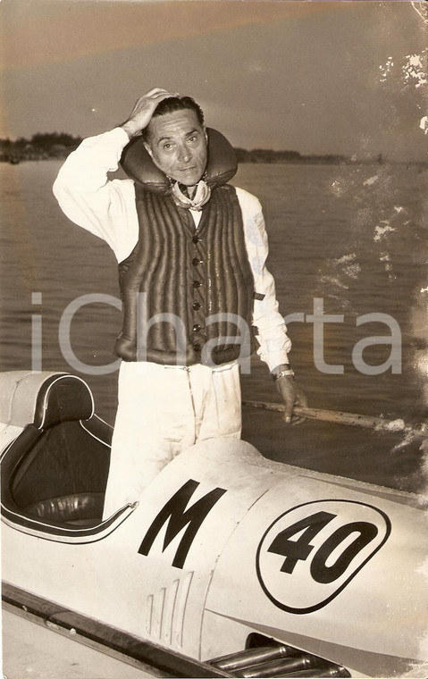 1960 ca ITALIA MOTONAUTICA Campione dopo una gara  *Foto DANNEGGIATA 11x18