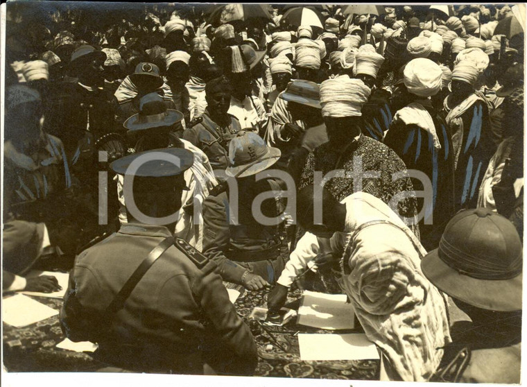 1936 ETIOPIA Soldati italiani al mercato indigeno *Fotografia
