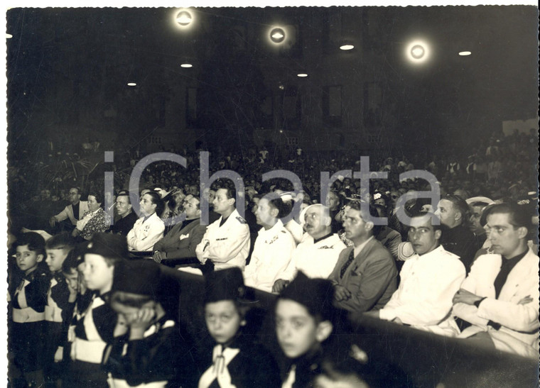 1940 ca IL CAIRO (EGITTO) Cerimonia con Italo BALBO e balilla in platea *Foto