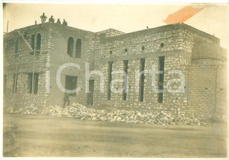 1930 ca BENGASI (LIBIA) Operai costruiscono palazzo del Municipio *Fotografia