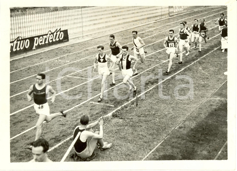 1936 MILANO Luigi BECCALI sta per vincere gara 1500 metri PREOLIMPIONICA *Foto