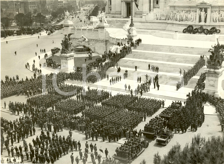 1935 ROMA Altare Patria - XX Annuale Vittoria - Reggimenti e autorità *Foto