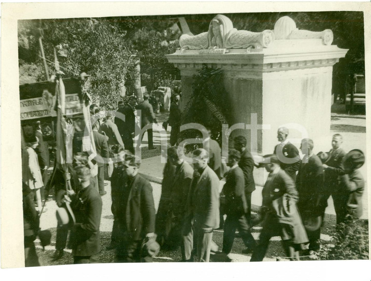 1930 ca ROMA Combattenti bresciani all'Ara Caduti Fascisti *Fotografia