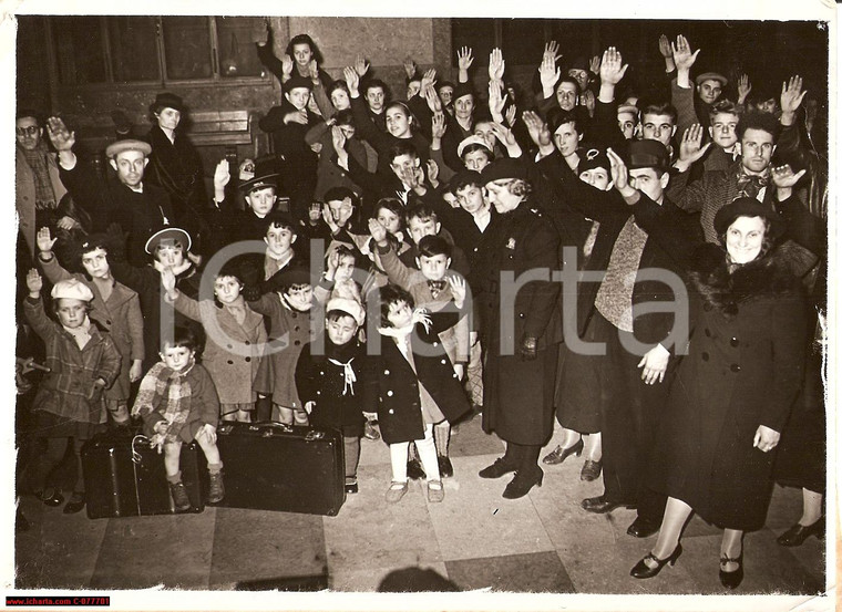 1939 MILANO Famiglie italiane residenti in FRANCIA rimpatriate *Fotografia