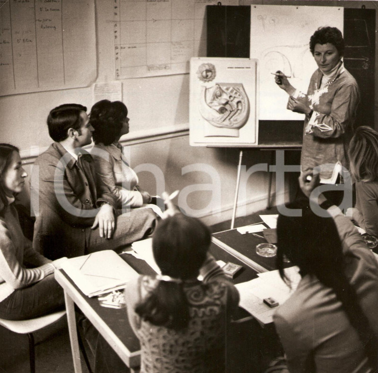 1980 ca FRANCIA Lezioni giovani coppie Foto P. ALMASY Procreazione WHO PHOTO