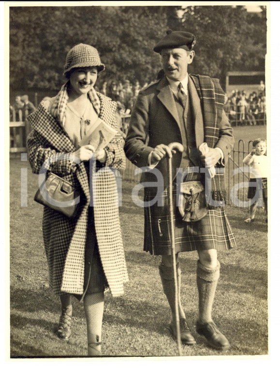 1930 ca SCOTLAND (UK) Olive WALKER actress with a man in tweed costume *Photo