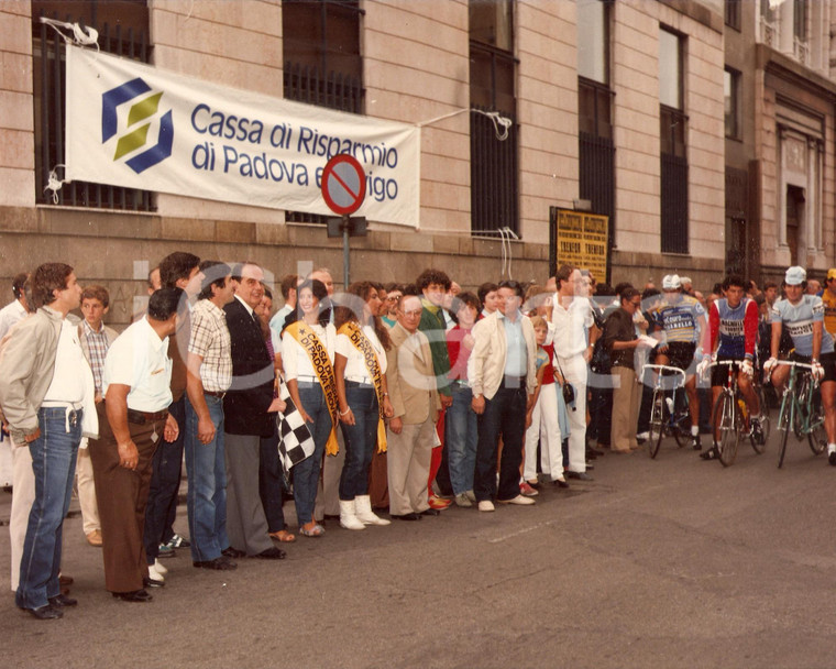 1983 GIRO DEL VENETO Tappa PADOVA Pubblico in attesa della partenza *Foto 25x20