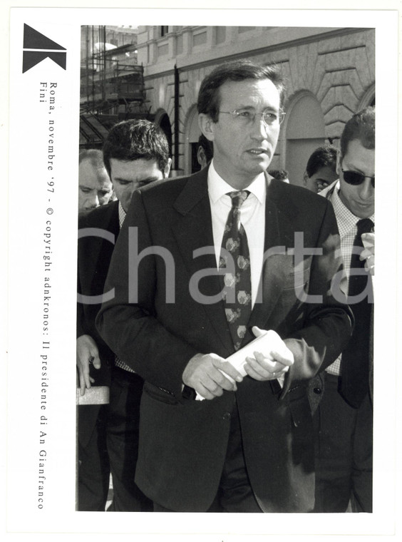 1997 ROMA Ritratto di Gianfranco FINI presidente di ALLEANZA NAZIONALE *Foto