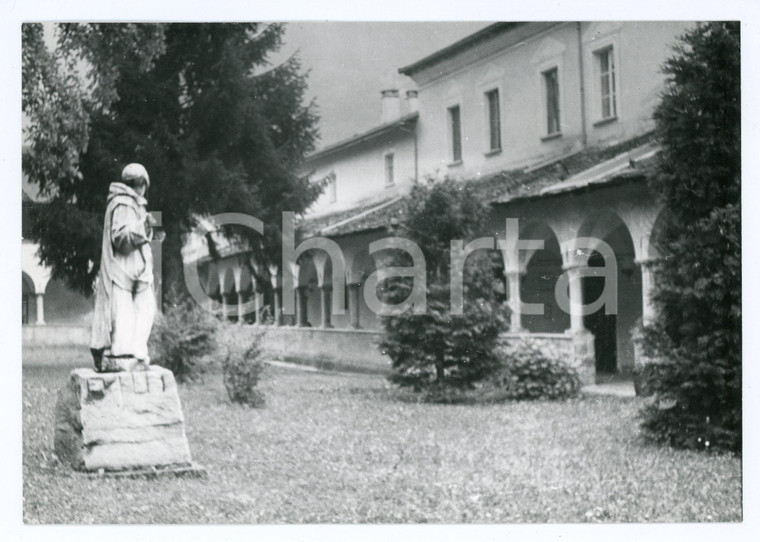 1981 CHIUSA DI PESIO Chiostro della Certosa di Santa Maria in VALLE PESIO Foto