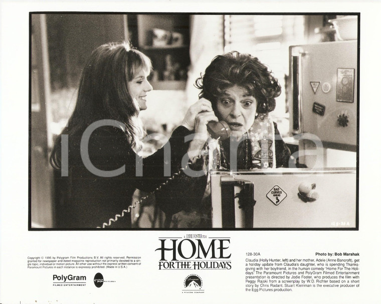 1995 HOME FOR THE HOLYDAYS Holly HUNTER take the phone to Anne BANCROFT *PHOTO