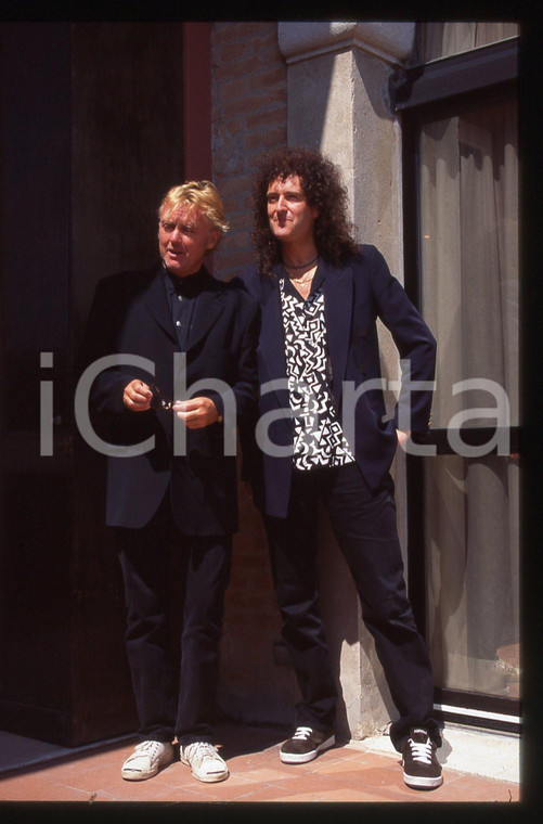 35mm vintage slide** 1990 QUEEN Brian May - Roger Meddows-Taylor <<