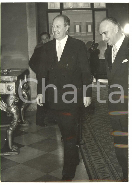 1953 ROMA Consultazioni al Quirinale - Arrivo di Giuseppe SARAGAT - Foto