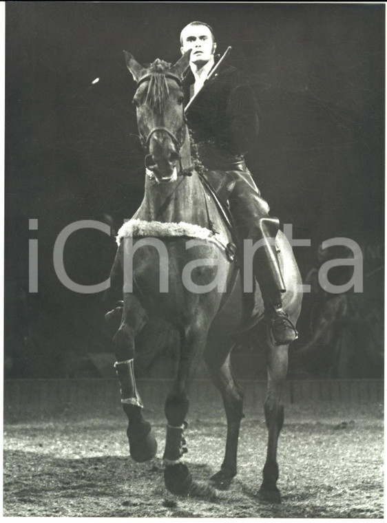 1985 ca FRANCE Teatro equestre ZINGARO - BARTABAS a cavallo *Foto 18x24 cm