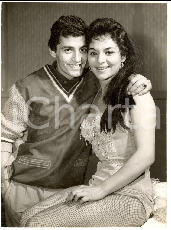 1959 MANCHESTER Ugo FREDIANI and Mona DIORS engaged *Photo 15x20 cm