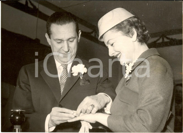 1955 YVOY-LE-MARRON - Nozze tra Olivia DE HAVILLAND e Pierre GALANTE - Foto