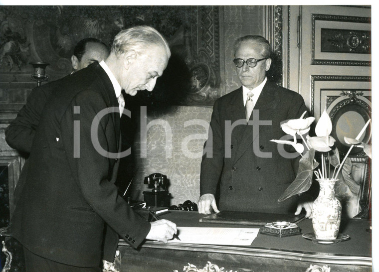 1955 ROMA Antonio SEGNI giura nelle mani di Giovanni GRONCHI *Foto 18x13 cm
