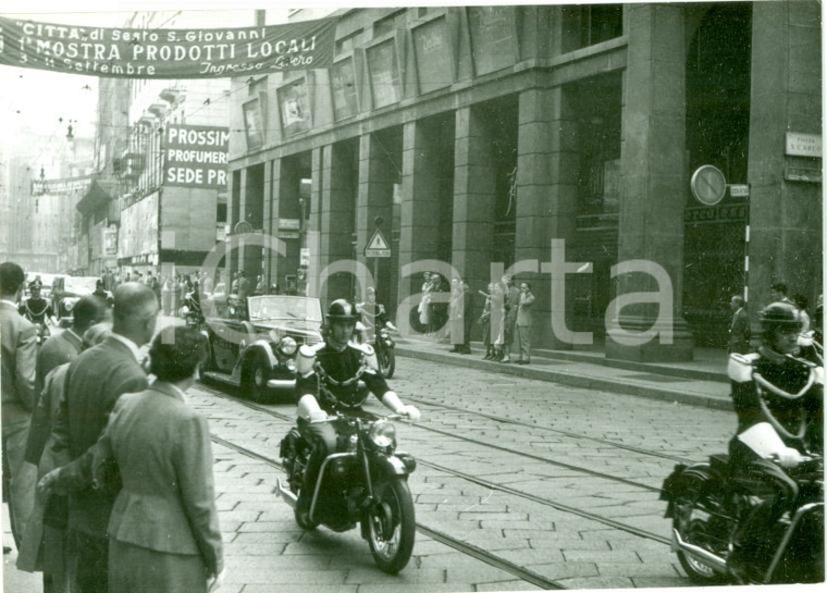 1951 MILANO Corteo presidenziale Corso VITTORIO EMANUELE *Fotografia