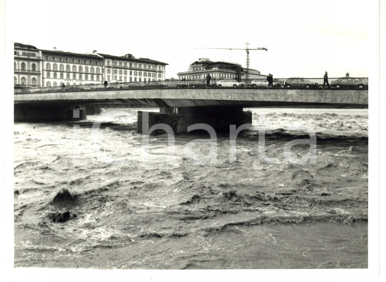 1990 ca FIRENZE Ponte Amerigo Vespucci - Arno in piena - Foto 24x18 cm