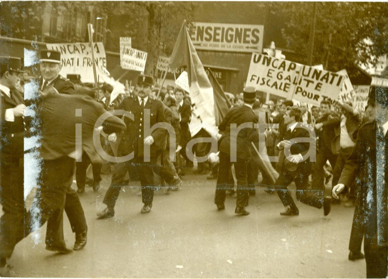 1969 PARIS Violence Commerçants et Artisans PARC DES PRINCES *Fotografia