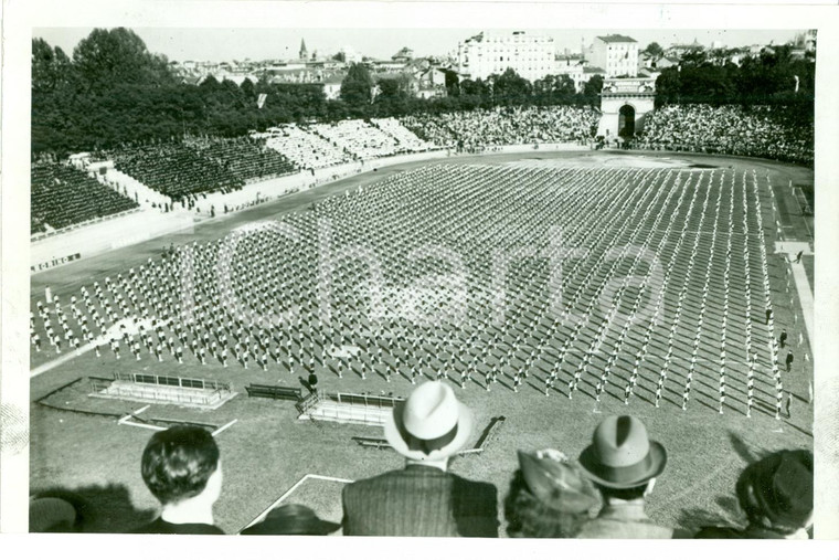1939 MILANO Saggio ginnico GIL femminile all'ARENA CIVICA *Fotografia