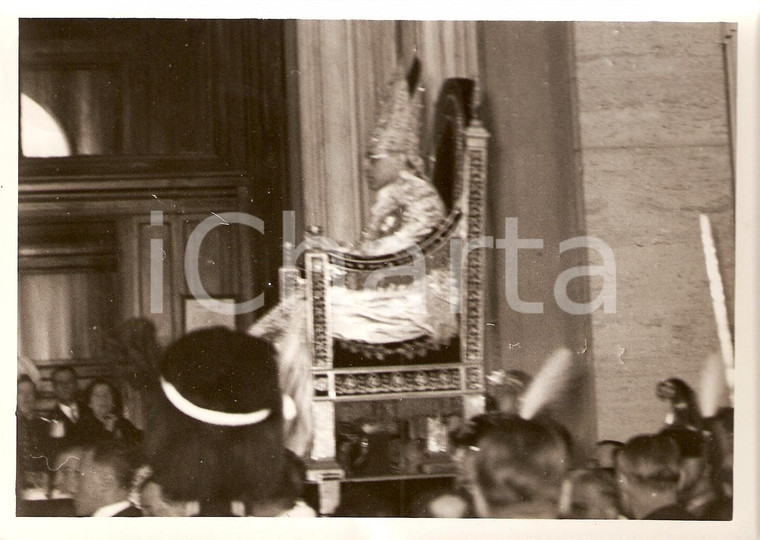 1939 ROMA PIO XII sulla Scala Regia per l'incoronazione