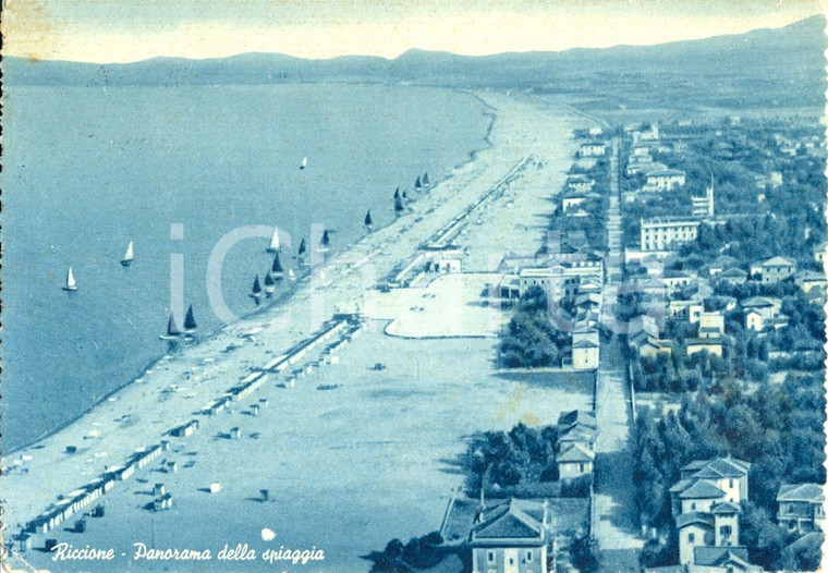 1953 RICCIONE (RN) Panorama della spiaggia VELE *Cartolina animata FG VG