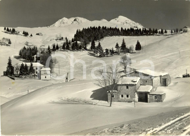 1950 ca MONTE FARNO (BG) Veduta campi da sci con Pizzo FORMICO *Cartolina FG VG