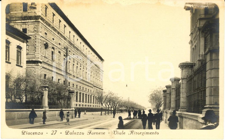 1930 ca PIACENZA Palazzo FARNESE e Viale RISORGIMENTO *Cartolina ANIMATA FP NV