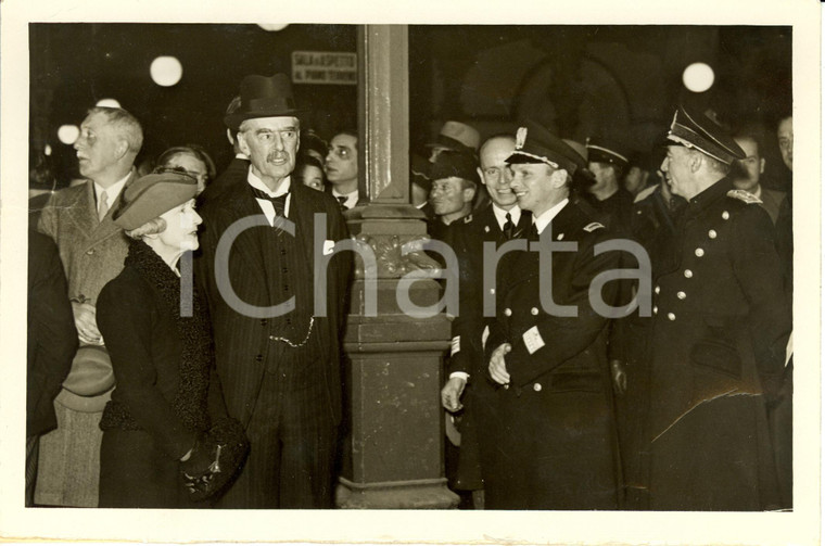 1939 GENOVA Stazione BRIGNOLE Arthur Neville CHAMBERLAIN arriva in visita *Foto