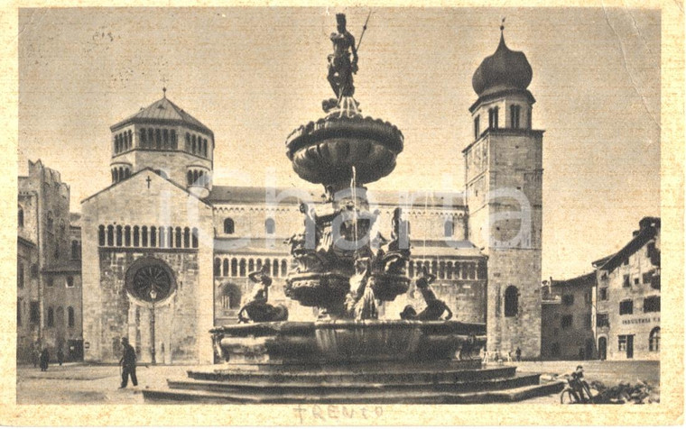 1929 TRENTO Veduta piazza  DUOMO - FONTANA NETTUNO *Cartolina animata FP VG