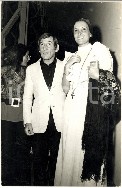 1970 ca COSTUME ITALIA Renato RASCEL e la moglie Giuditta SALTARINI *Foto 20x30