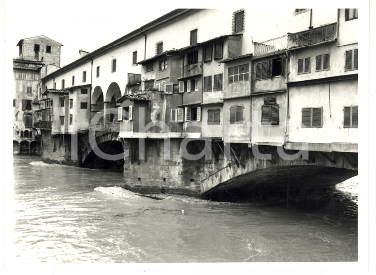 1990 ca FIRENZE Ponte Vecchio - Arno in piena *Foto VINTAGE 24x18