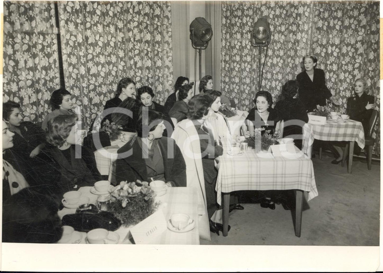 1953 VALDAGNO 1° Congresso Internazionale Indossatrici - Modelle in sala *Foto