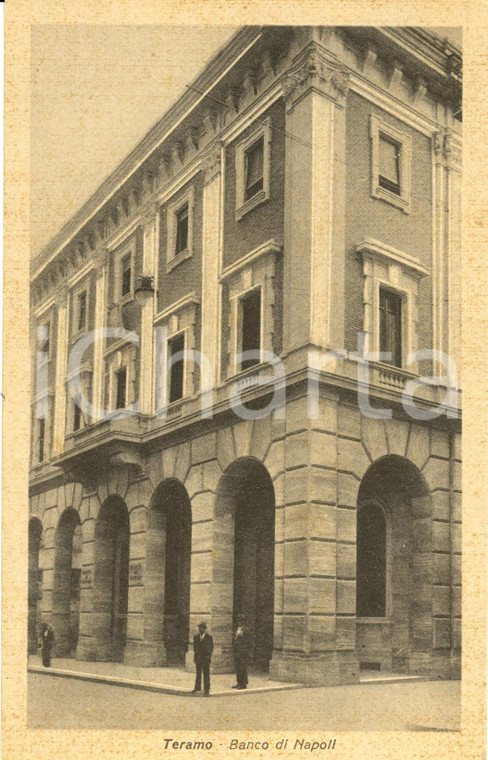 1930 ca TERAMO Il palazzo del BANCO DI NAPOLI *Cartolina animata FP NV