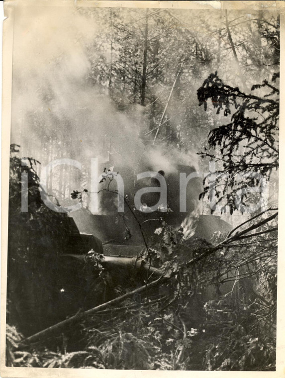 1941 WW2 Un carro armato in fiamme sul fronte nemico FOTOGRAFIA