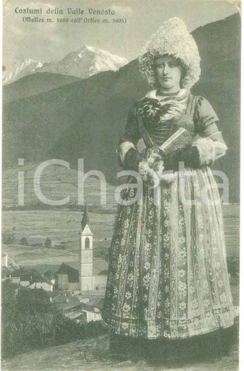 1935 ca MALLES VENOSTA (BZ) Donna in costume tipico valligiano *Cartolina FP VG