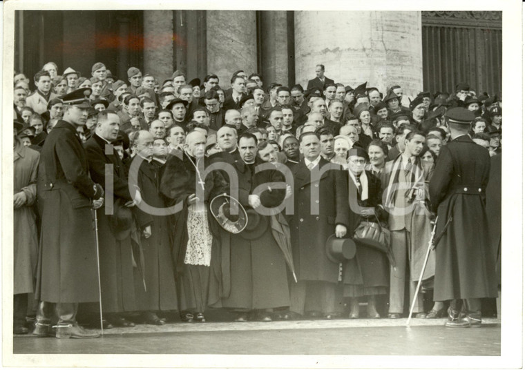 1940 ROMA SAN PIETRO Ildefonso SCHUSTER con pellegrini MILANESI *Fotografia