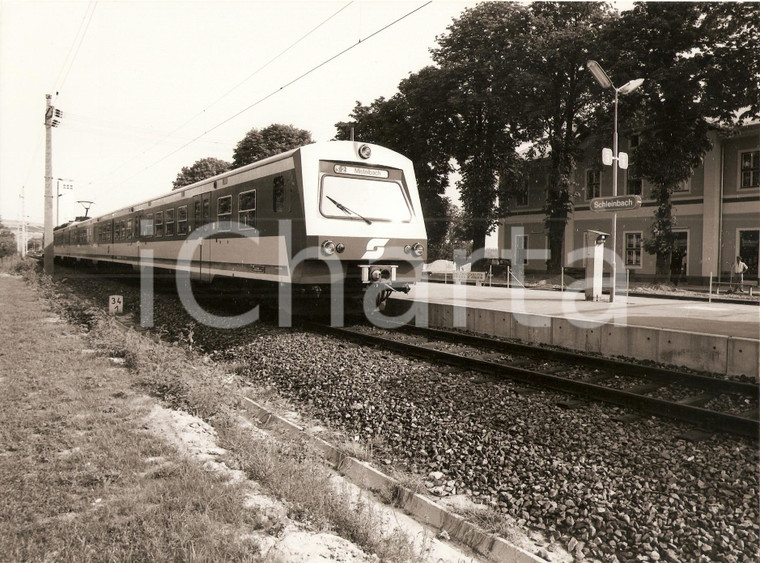 1975 ca ULRICHSKIRCHEN - SCHLEINBACH (AUSTRIA) Treno fermo in stazione *Foto