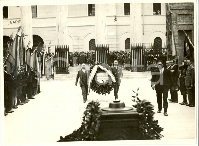 1931 MILANO Anniversario Vittoria - Combattenti corona Monumento ai Caduti *Foto