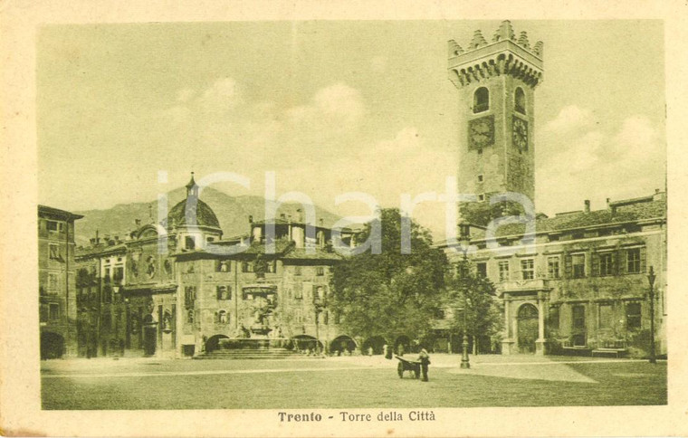 1930 ca TRENTO Torre CIVICA e Piazza del Duomo *Cartolina ANIMATA FP NV