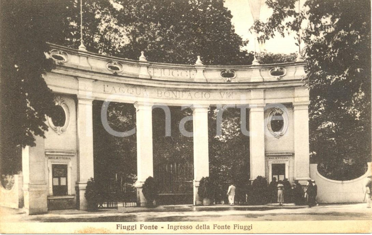 1935 FIUGGI FONTE (FR) L'Ingresso della Fonte *Cartolina ANIMATA FP VG