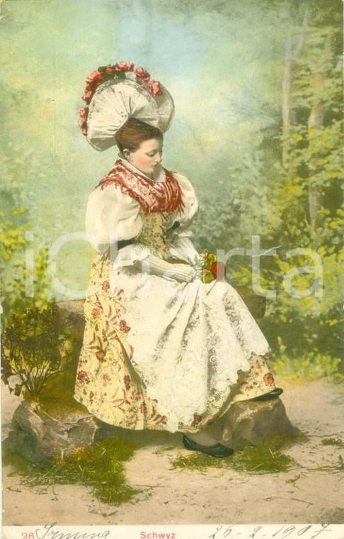 1907 SVITTO / SCHWYZ (SWITZERLAND) Contadina in costume tipico *Cartolina FP VG