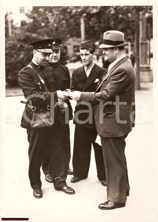 1939 Milano Piazzale Luigi Savoia FOTO Controllori Tram