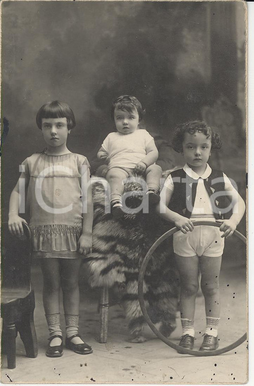 1920ca Area italiana Ritratto di tre fratelli *FOTO ARTISTICA cartolina FP NV