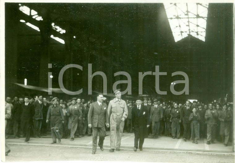 1936 AVIAZIONE Visita a una fabbrica aeronautica *Fotografia
