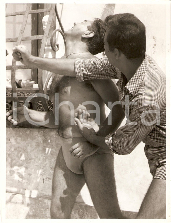 1955 ca CINEMA ITALIANO Stuntman tira pugno a Piero NUCCORINI *Foto 18x24 cm